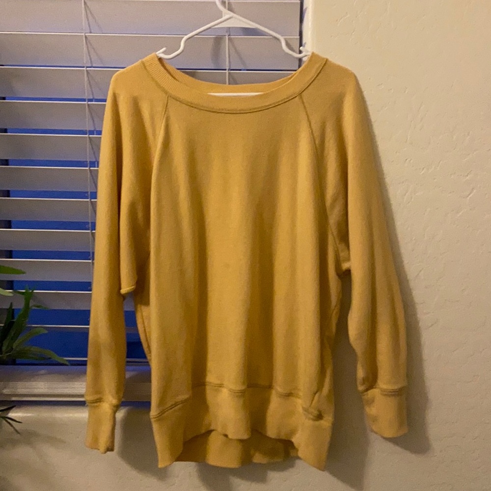 ross size medium yellow crewneck sweatshirt